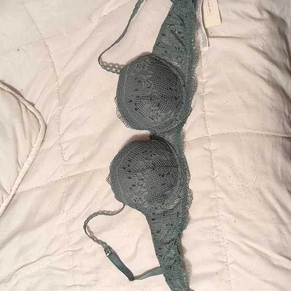 Intimissimi lace demi cup bra 32D - Picture 1 of 4